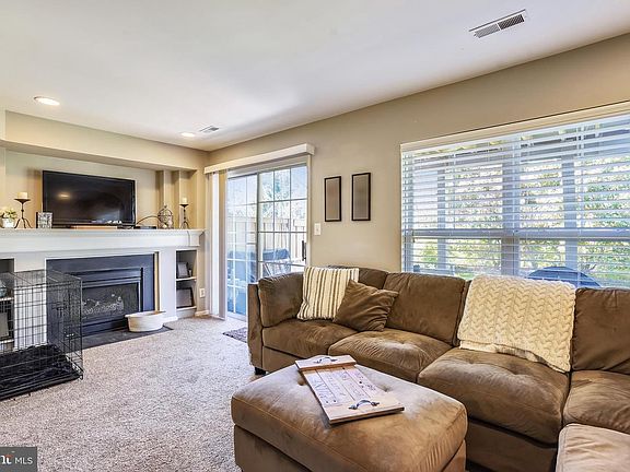 4th image of 43087 Autumnwood Sq