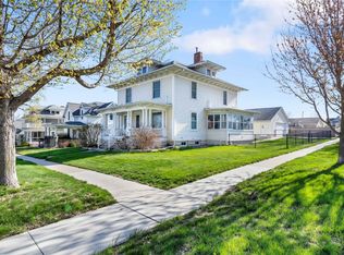 814 1st Ave, Vinton, IA 52349