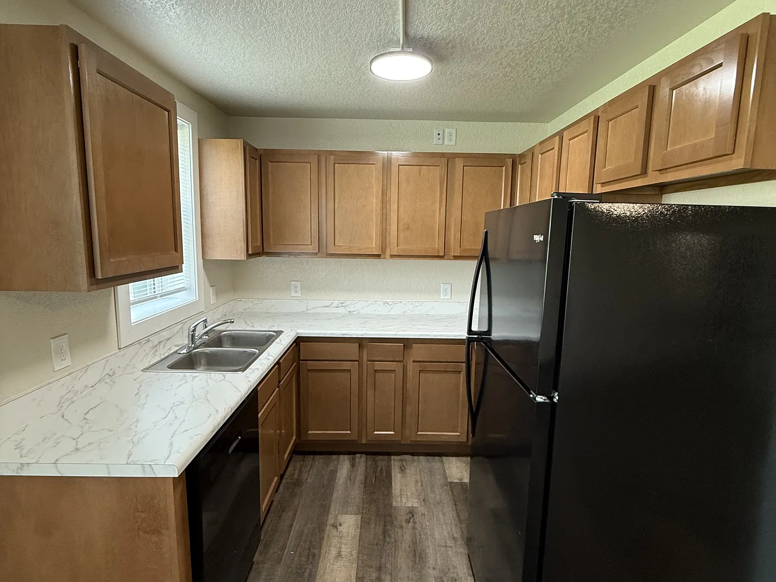 920 N 2nd St (4J)- 12 Plex - 3 — Photo 2