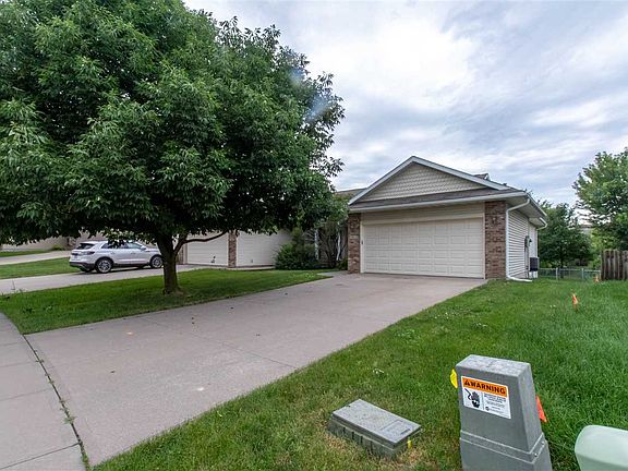 3rd image of 1415 Vandello Cir