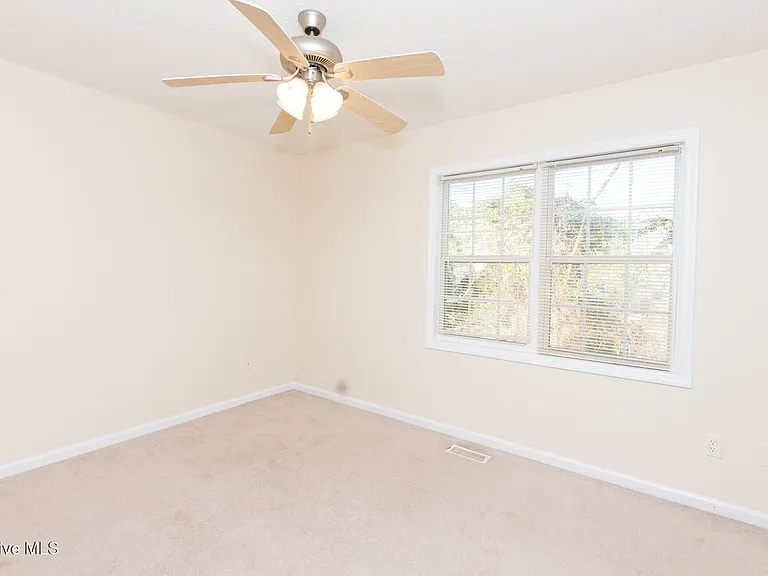 125 Cornerstone Pl — Photo 21