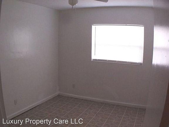 4th image of 2877 W 6th St Unit 2877