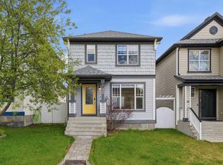 30 W Tuscany Springs Hts NW, Calgary, AB T3L2S4
