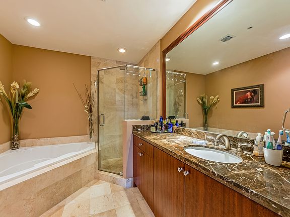 5th image of 1607 Ponce De Leon Blvd APT 8D