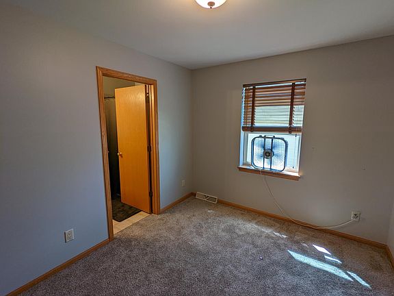 4th image of 2949 Kentville Dr