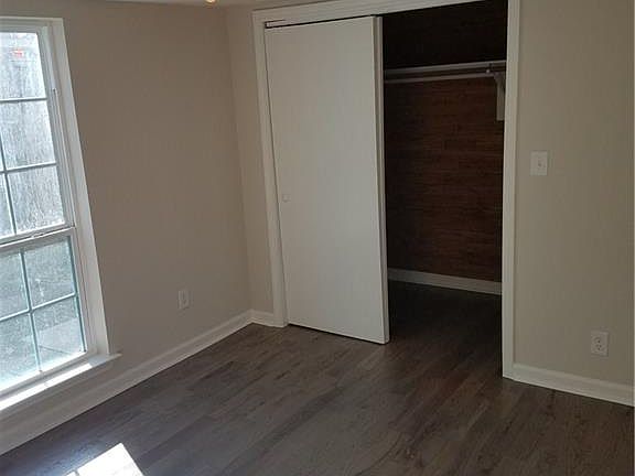 5th image of 1016 E Beddell St