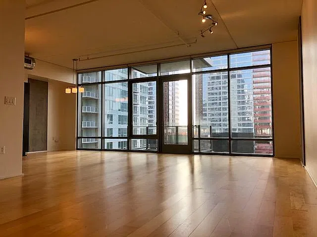 1 bed, 1030 sqft, $3,150 — Photo 2