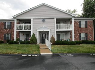 35 Berview Cir APT F, Saint Louis, MO
