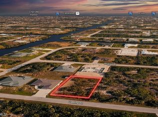 10022 Greetings St, Port Charlotte, FL 33981