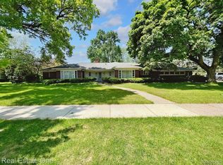 510 Ridgemont Ave, Dearborn, MI 48124