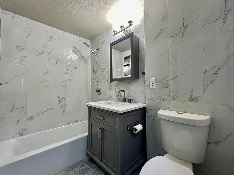 2020 SE 154th Ave — Photo 13