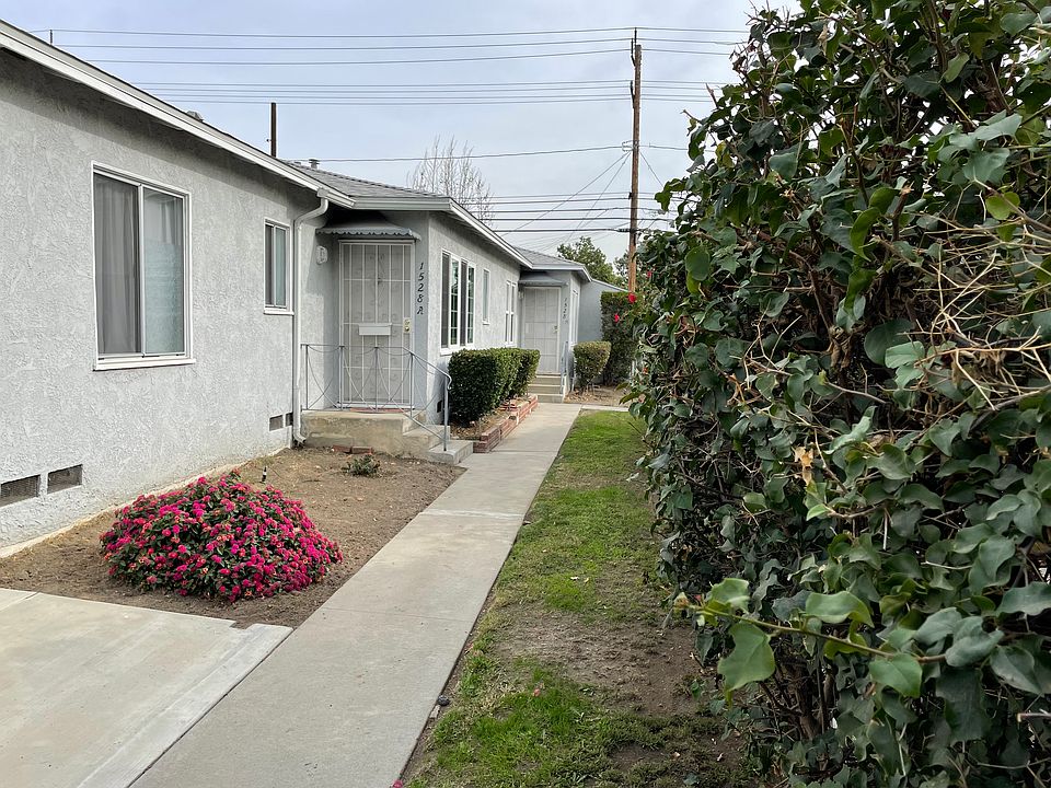 1st image of 1528 N Hollywood Way #A