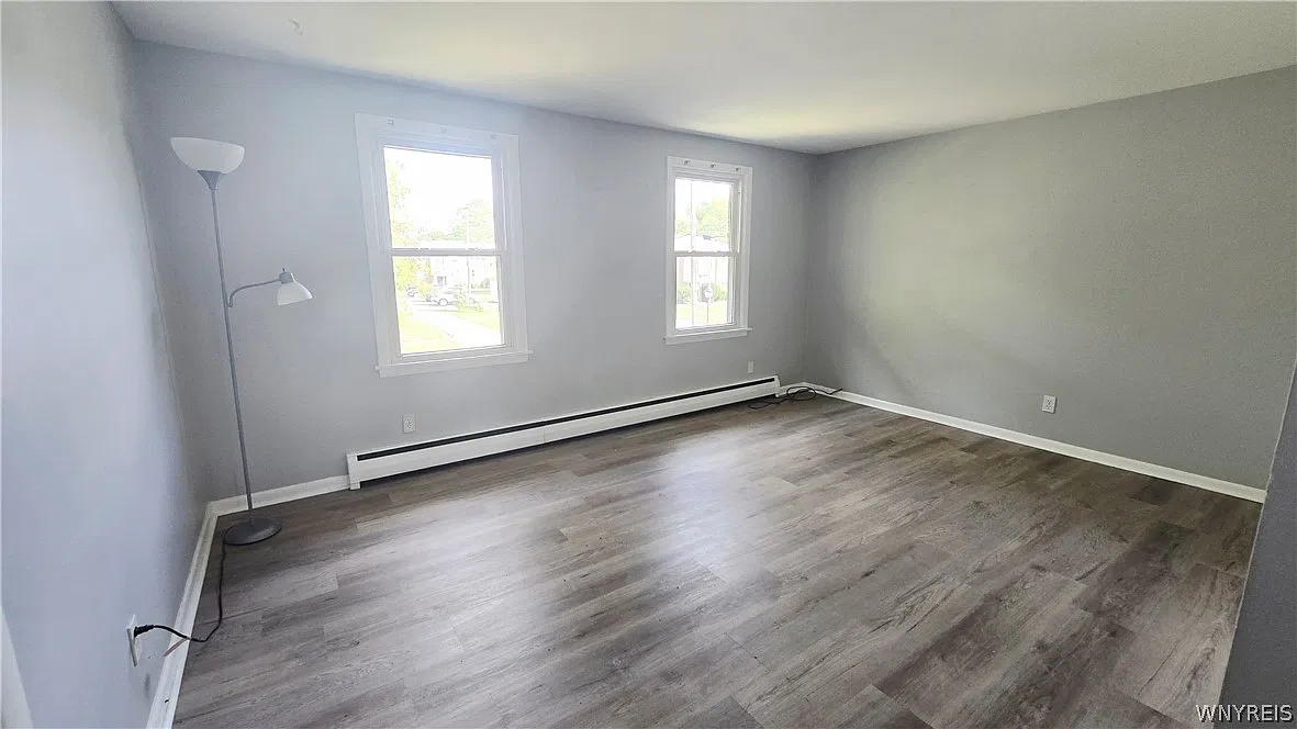 2 bed, 1.0 bath, 1258 sqft, $1,500 — Photo 4