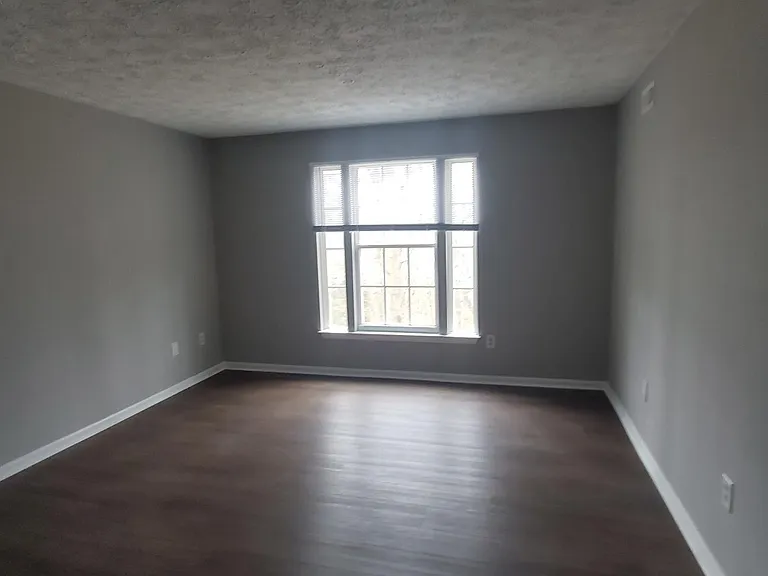 1304 Clover Valley Way #F — Photo 9