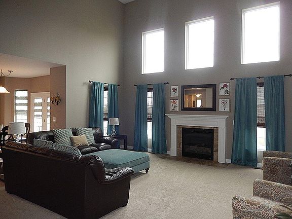 3rd image of 4989 Crooked River Ct