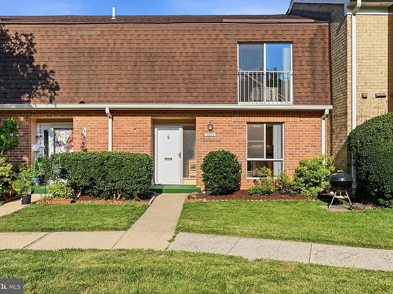 3695 Persimmon Cir — Photo 4