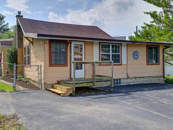 34824 N Oden Ave, Ingleside, IL 60041