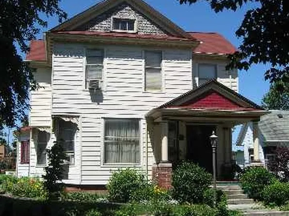 206 N State St, Sullivan, IN 47882
