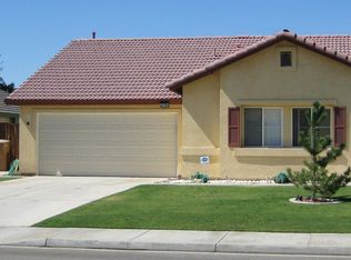 9812 Battersea Park Dr, Bakersfield, CA 93312