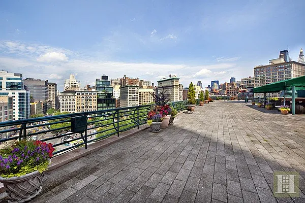 Rented by Halstead Real Estate | media 8