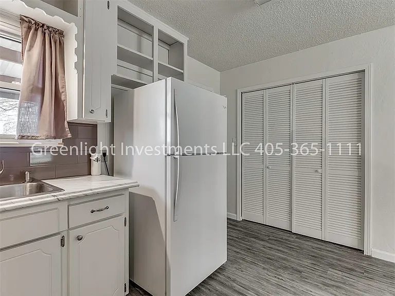 1509 Oelke Dr — Photo 25