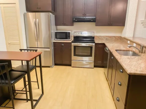 1421 Spruce St #1A, Philadelphia, PA 19102