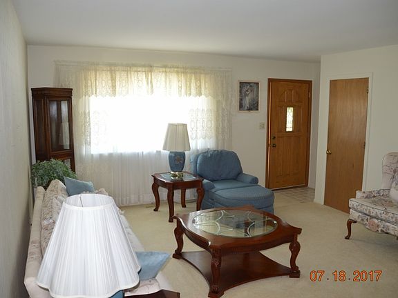 2nd image of 6401 Woodville Dr