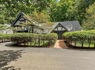 7020 Kinsman Rd, Novelty, OH 44072