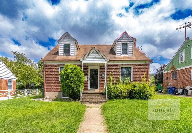 6017 Winthrope Ave — Photo 1