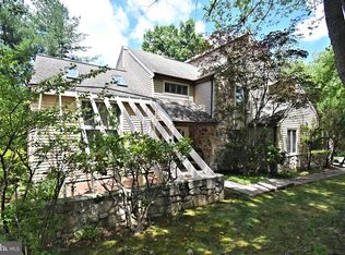 22 Wychwood Ln, Langhorne, PA 19047