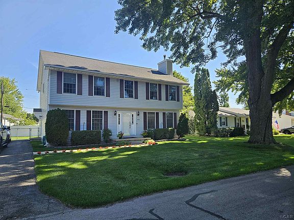 3rd image of 2825 5th St