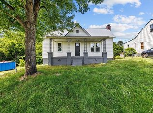 2102 Carolina Mill Rd, Burlington, NC 27217