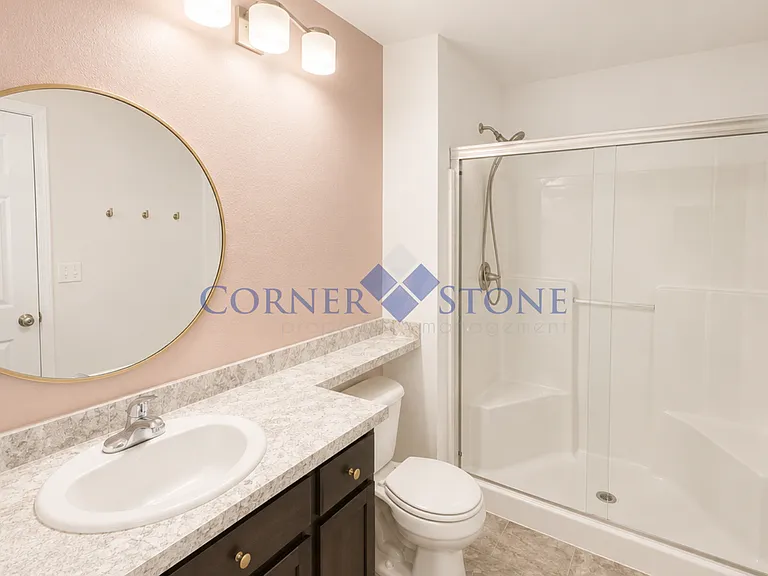 657 N Manship Ave — Photo 11
