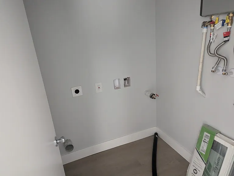 1423 Glenwood Dr — Photo 7