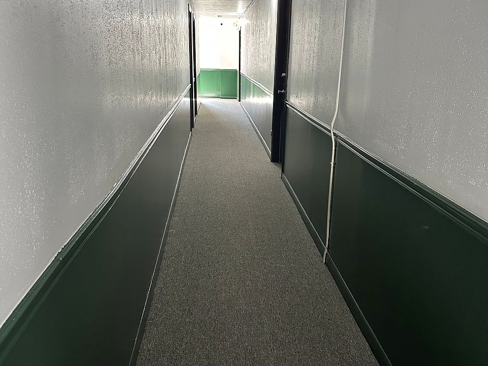 3C is door way is on the right side