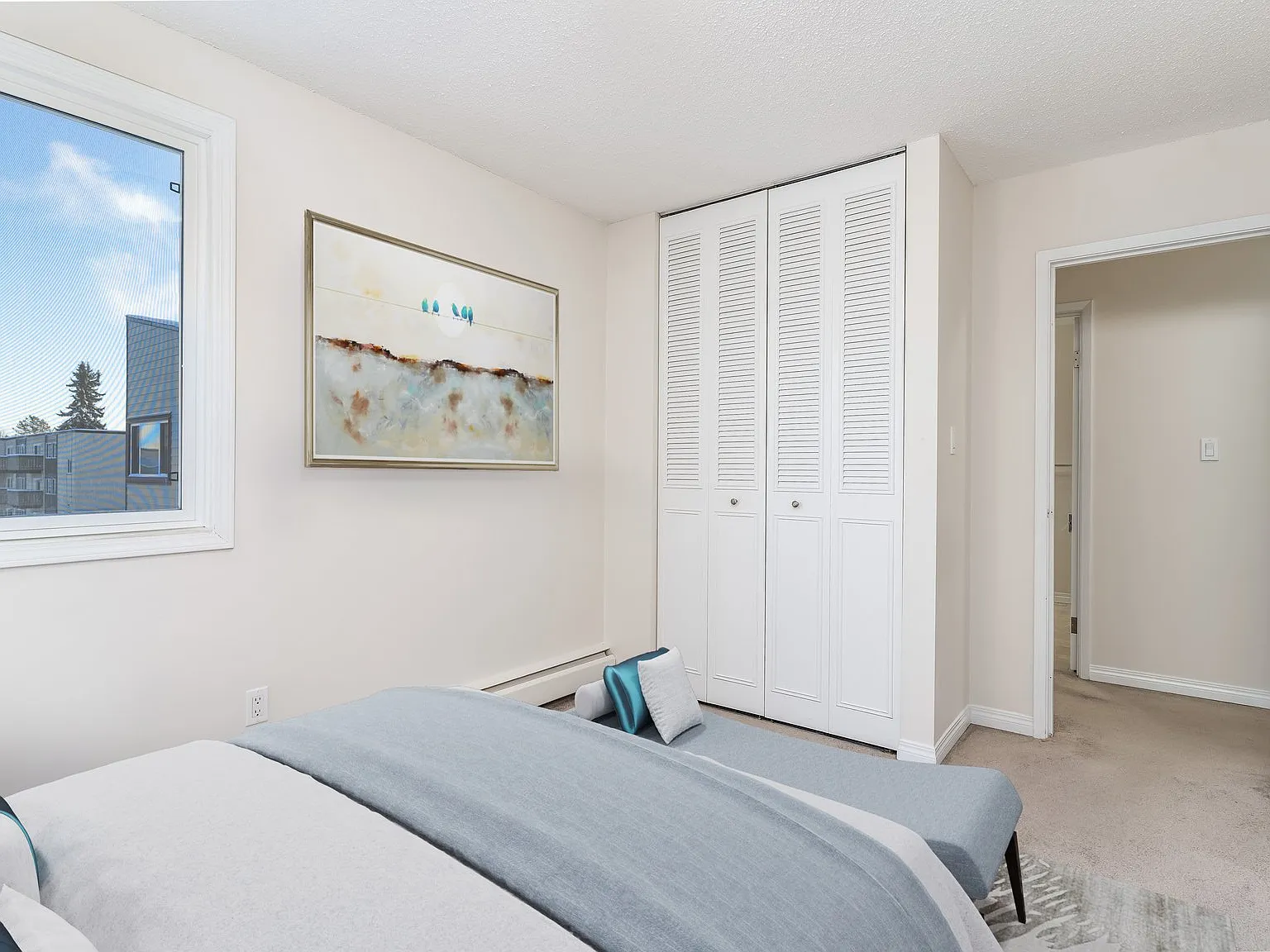 100 Hillcrest Place SW Edmonton — Photo 4