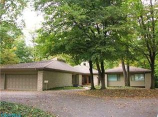 4949 Oldbridge Dr, Columbus, OH 43220