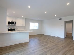 8355 Rosewood Ave #1, Los Angeles, CA 90048
