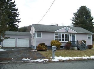 92 Windemere Ter, Washington, NJ 07882