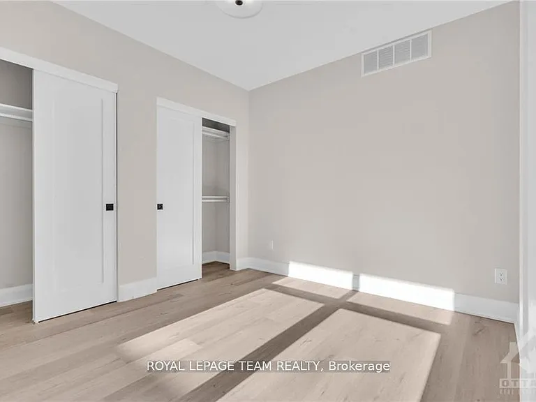 58 Florence St #4 — Photo 11