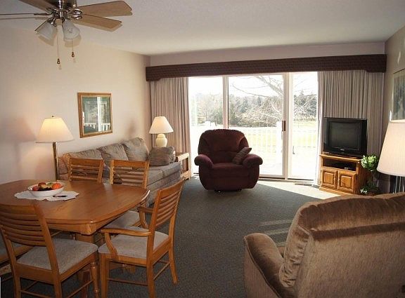 4th image of 5159 Valleyway Dr