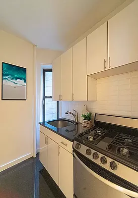 Rented by Platinum Properties | media 11