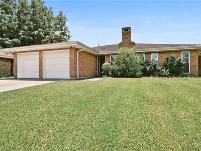 832 Holt Pl, Gretna, LA, 70056