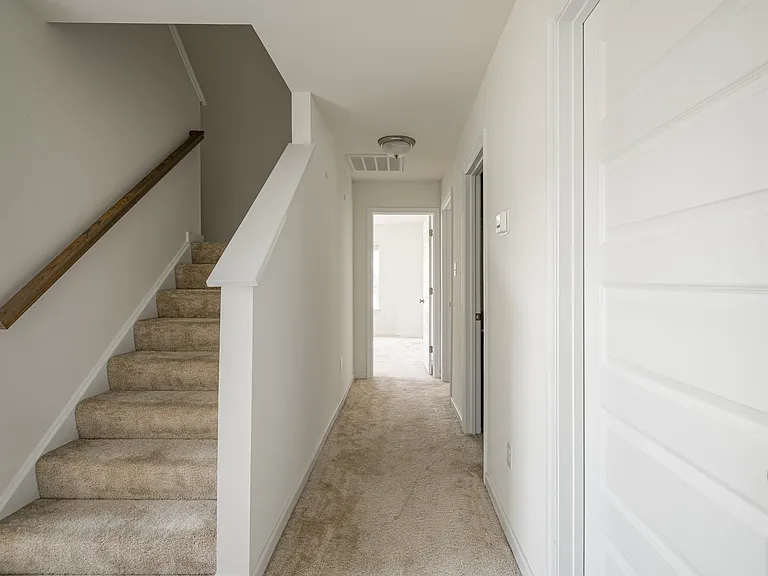 18352 Palisades Ct — Photo 25