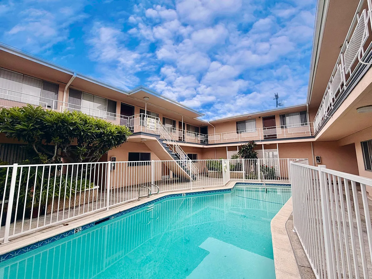 Building Photo - 956 Wilcox Avenue