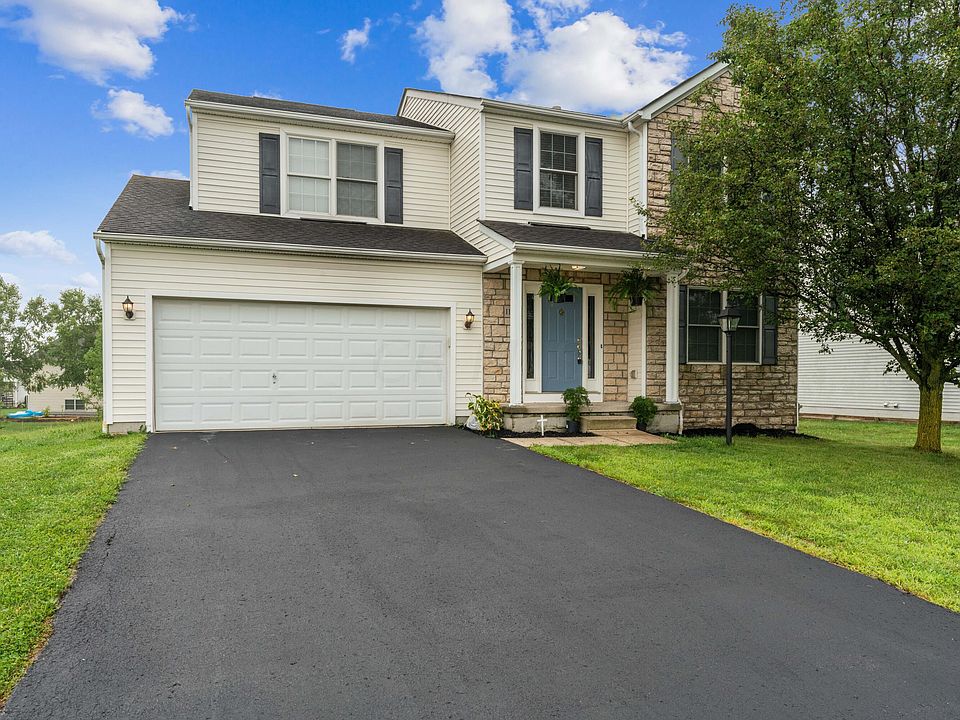 1st image of 11812 Chanticleer Dr NW
