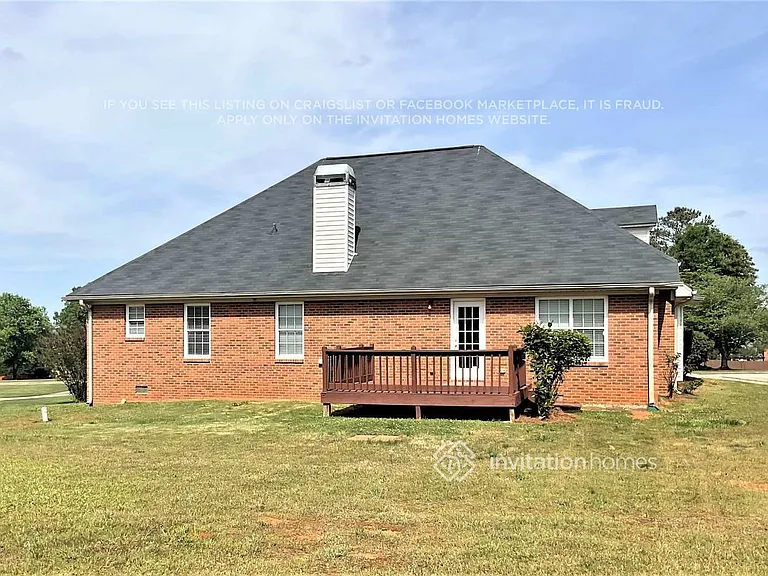1121 Sutton Dr — Photo 18
