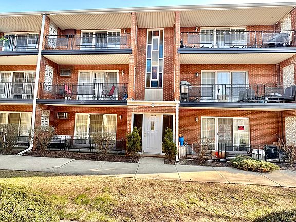 3rd image of 6255 S Mason Ave APT 3B