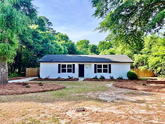2nd image of 1140 Piney Grove