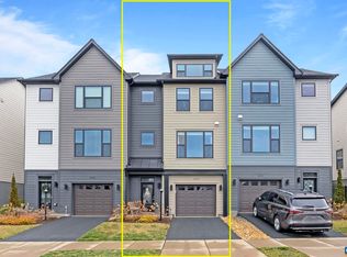 1676 Delphi Dr, Charlottesville, VA 22911